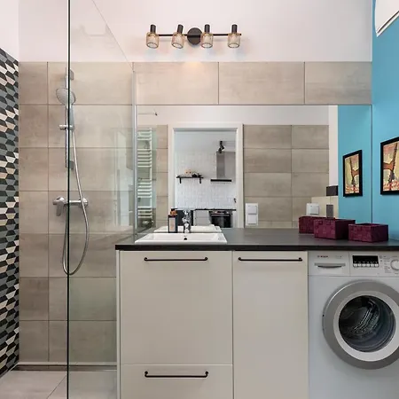 Owsiana 9 - Modern Designed With Balcony By Renters Apartment *