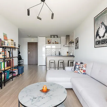 Owsiana 9 - Modern Designed With Balcony By Renters *